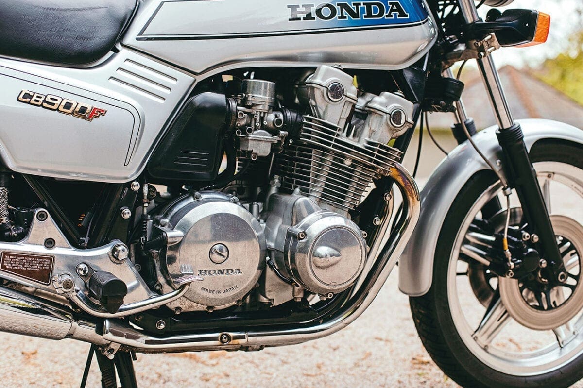 Honda cb 900f